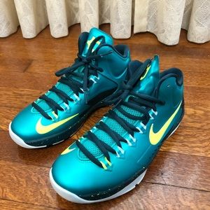 Kids KD sneakers